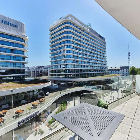 - Aleja Baltic Park Molo C306